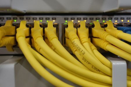 Datenverbindungen – Ethernet, Power-LAN, WLAN, Glasfaser